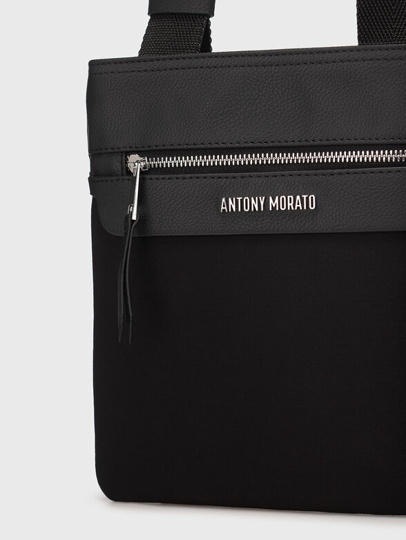 Crossbody bag with logo detail - 5