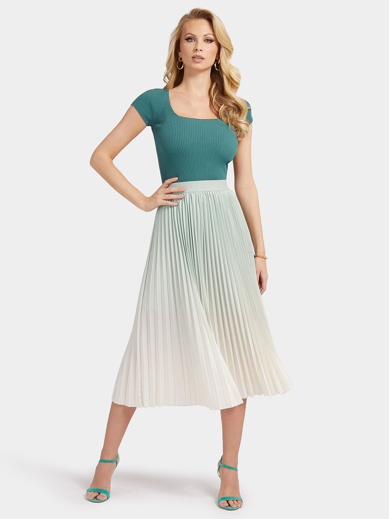 Guess green pleated skirt shop