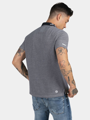 Polo shirt with logo detail on the collar - 3