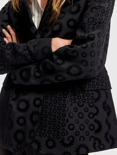 Blazer with black details - 4