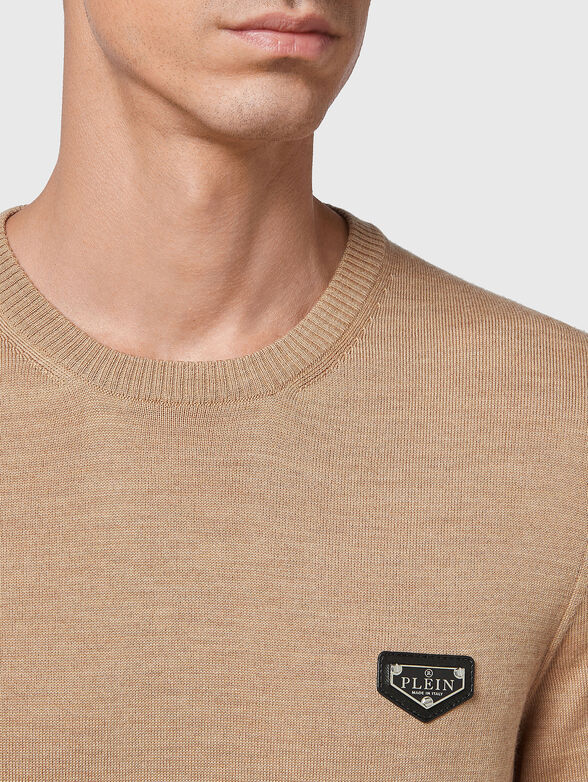 Wool sweater with logo detail - 4