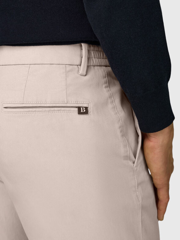 Cotton beige trousers - 4