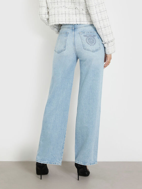 Дънки с акцентни копчета и лого бродерия - 2