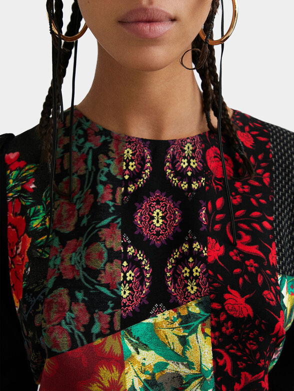 Blouse with lace sleeves - 5