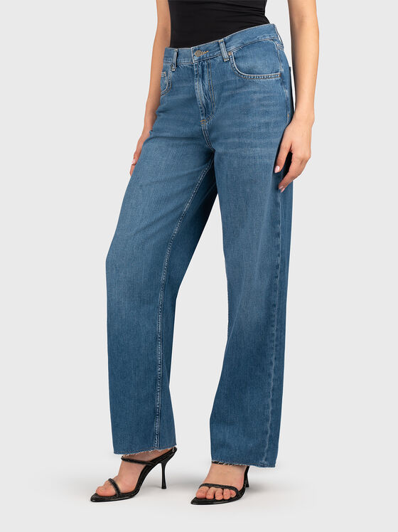 Прави дънки с широки крачоли - 1