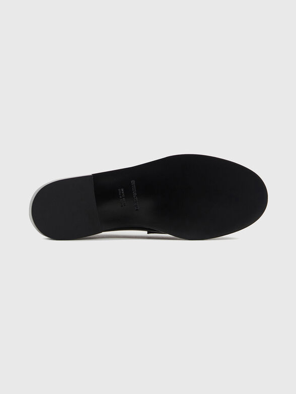 Leather loafers with logo detail - 4