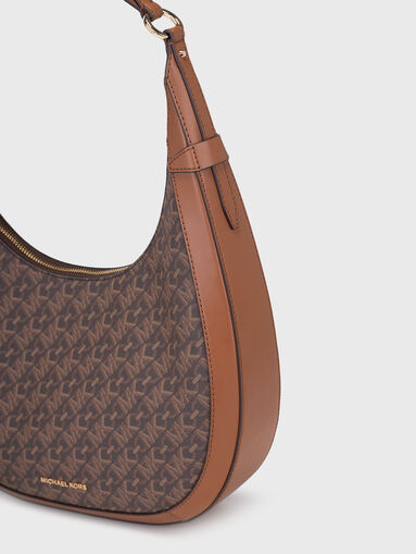 Hobo bag with monogram logo design - 4