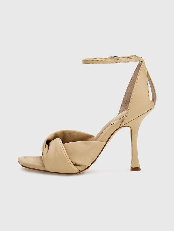 HYSON sandals in beige color brand GUESS — Globalbrandsstore.com/en