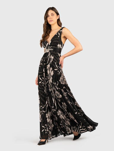 Maxi dress with floral print - 5