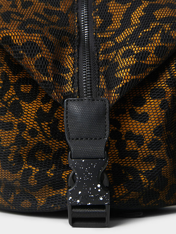 Small backpack with animal print - 5