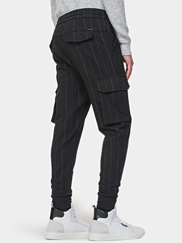 Cargo trousers with contrasting stripes - 2