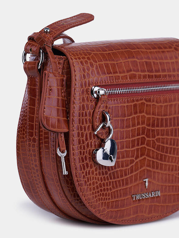 LILY Small crossbody bag in black - 6