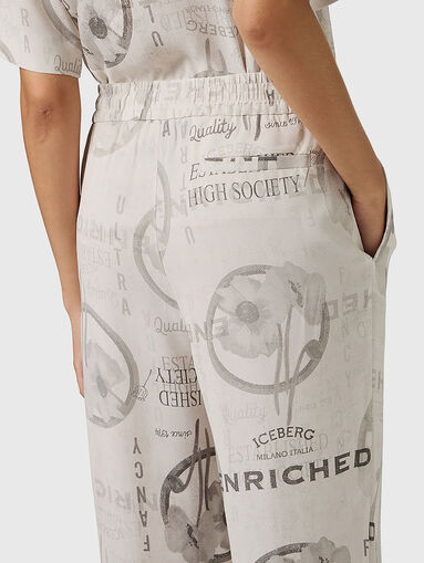 Wide leg trousers with print - 3