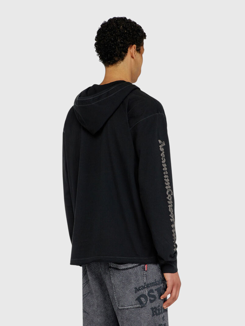 Hoodie with a V-neck and embroidered - 3