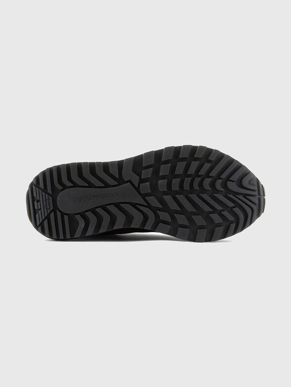 Sports shoes with logo detail - 5