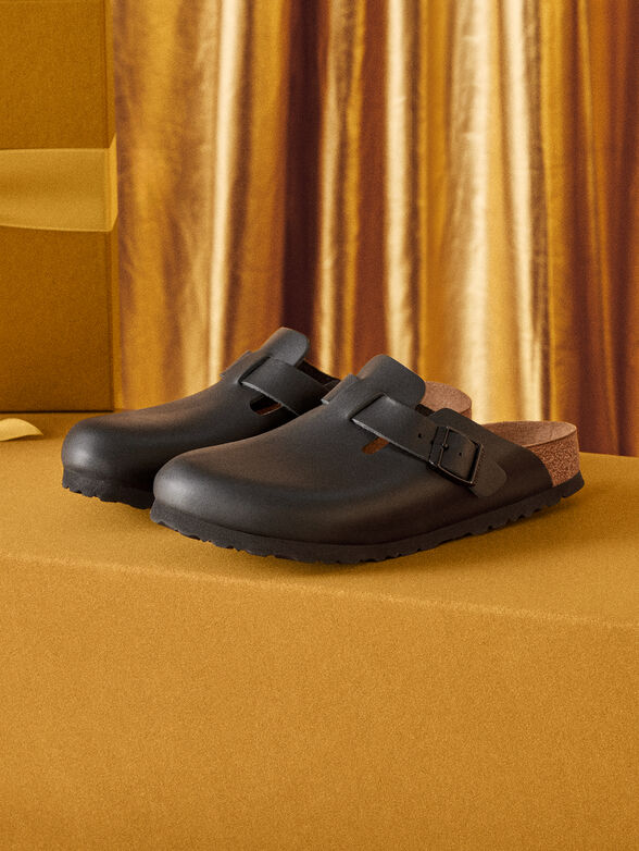 BOSTON buckled clogs - 5