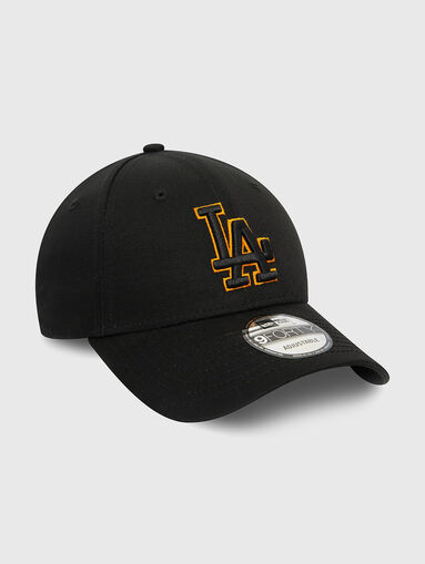 Hat with accent lettering - 4