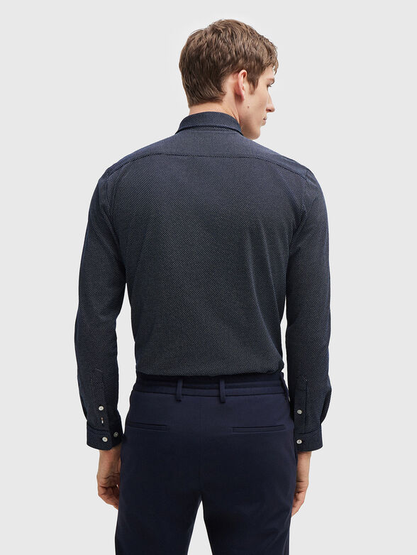 Shirt with dotted pattern in bordeaux - 3