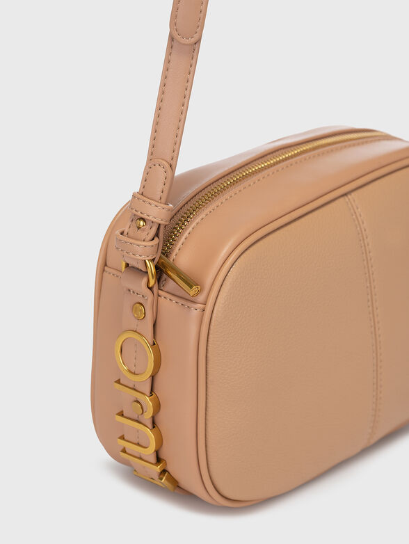 Crossbody bag with logo accent - 5