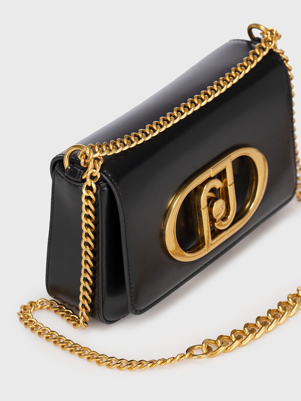 Black bag with contrasting logo accent - 5