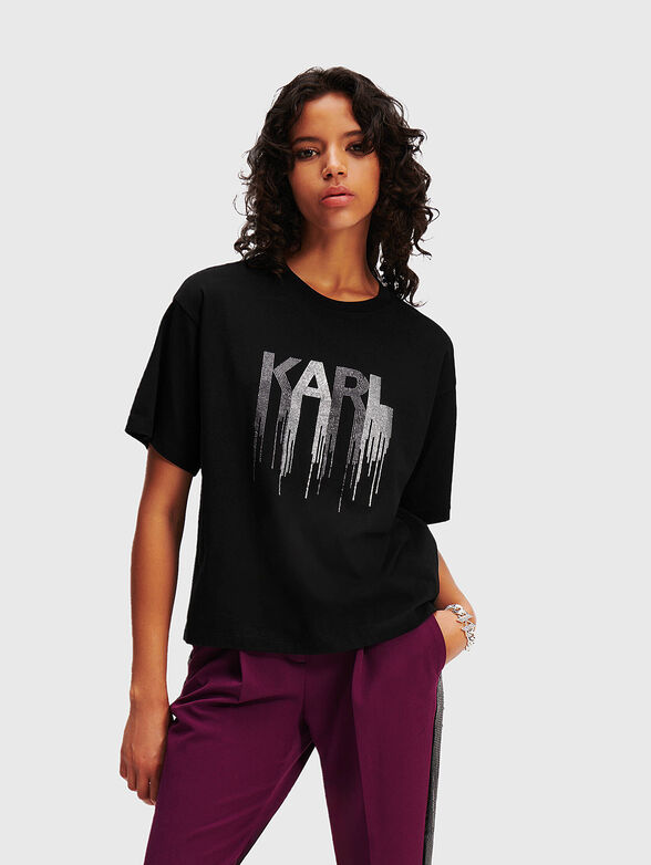 T-shirt with a fancy logo - 1