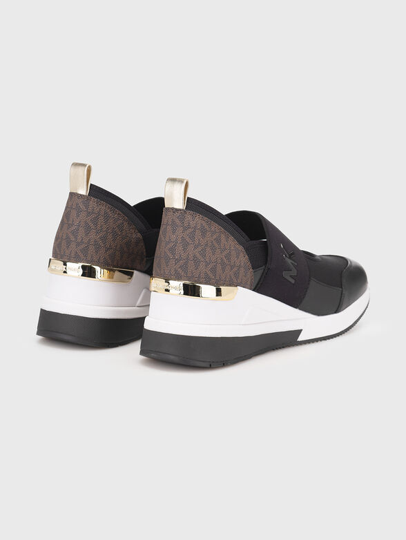 Black sneakers with logo details - 3