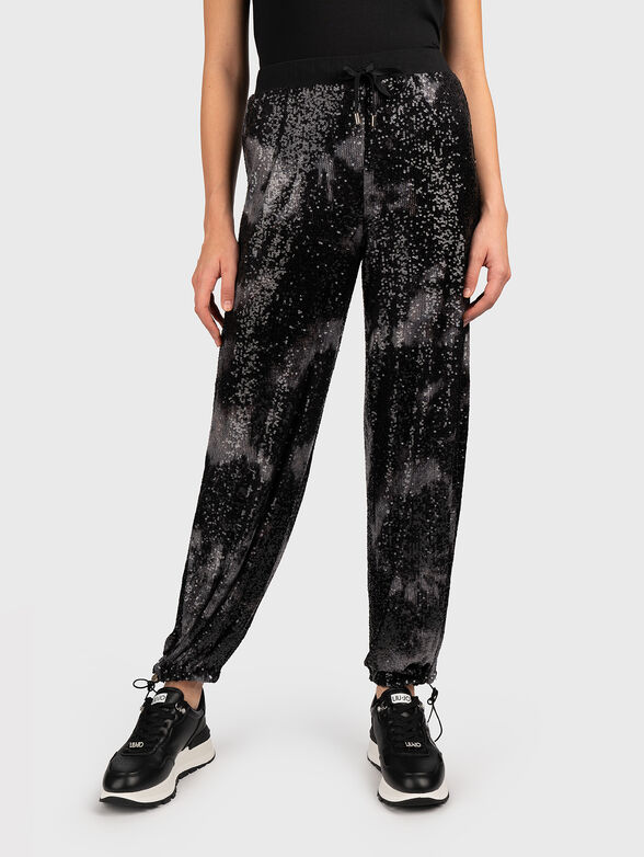 Pants with appliquéd sequins - 3