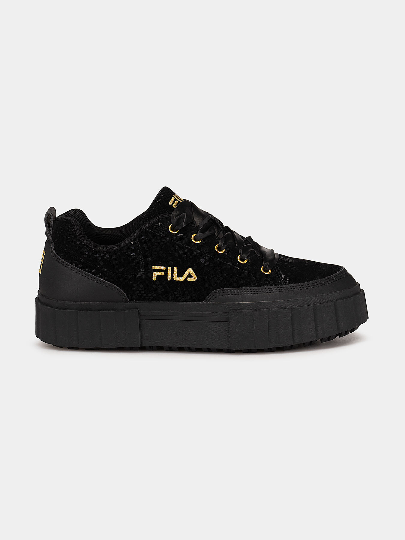 Fila black sales shiny shoes