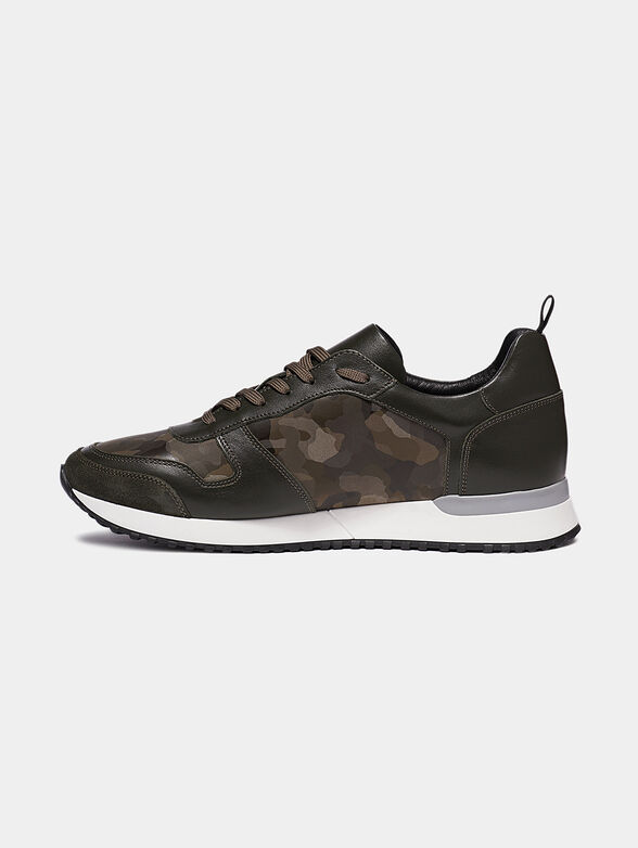 Sneakers with camouflage print - 4