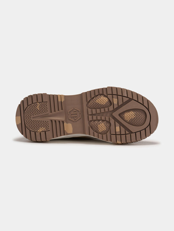Unisex sneakers with metal logo detail - 5