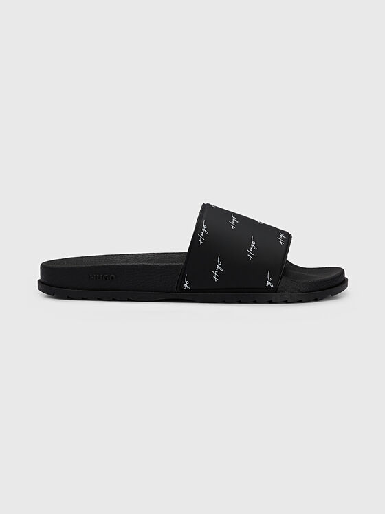 Черни плажни обувки с лого мотиви - 1