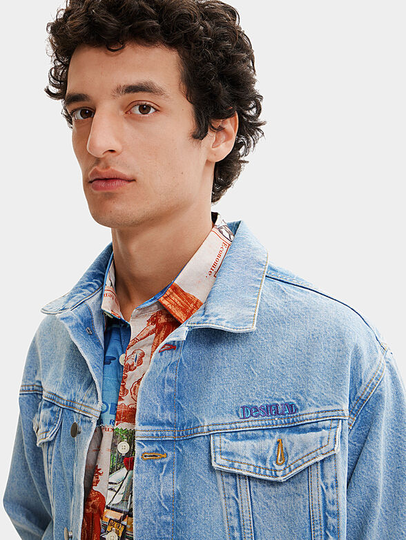 Denim jacket with accent back - 4