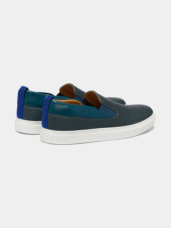 Leather slip-on shoes with contrasting details - 3
