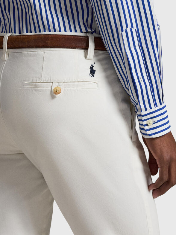 Chino trousers in white - 3