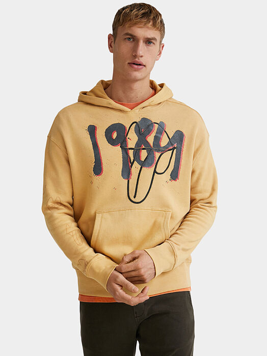 AUBREY sweatshirt with a hood