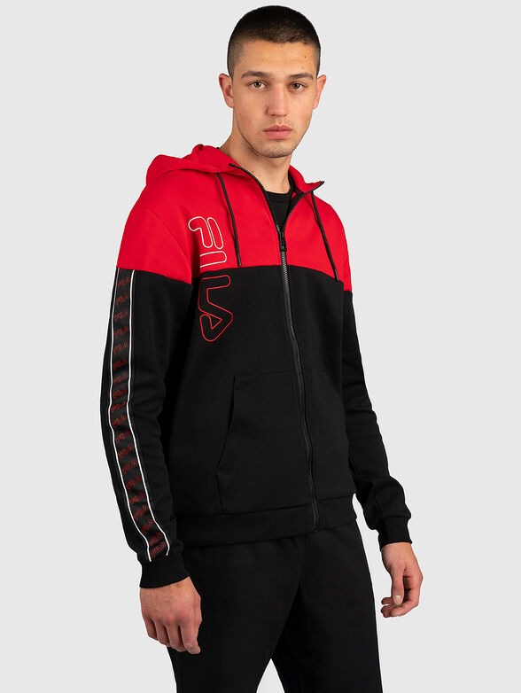 Sports sweatshirt with hood and zipper - 1