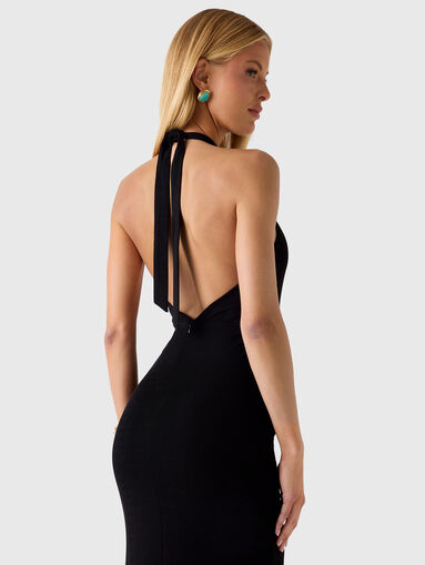 Dress with halter neckline and open back - 4
