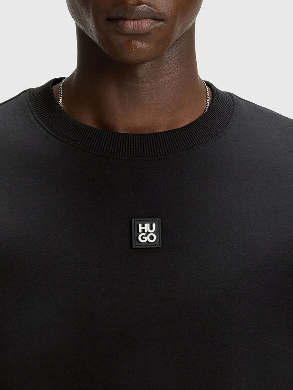 Sweatshirt with oval neckline in black - 4