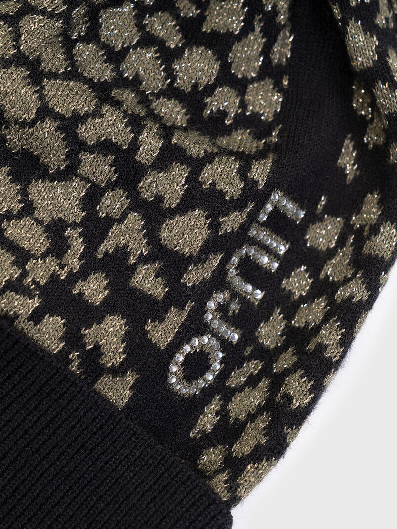 Knitted hat with animal print  - 3