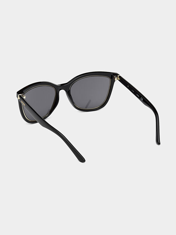 Glasses with black frames and logo detail - 3