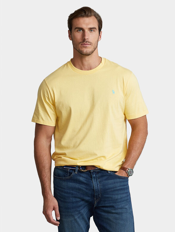 T-shirt in pale yellow color - 1