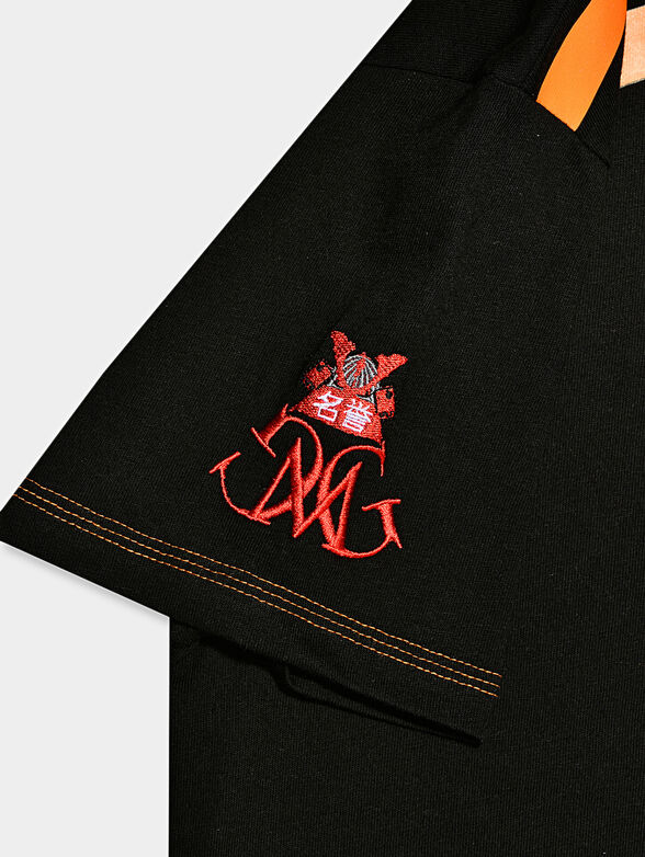 TS003 Black t-shirt with art details - 5