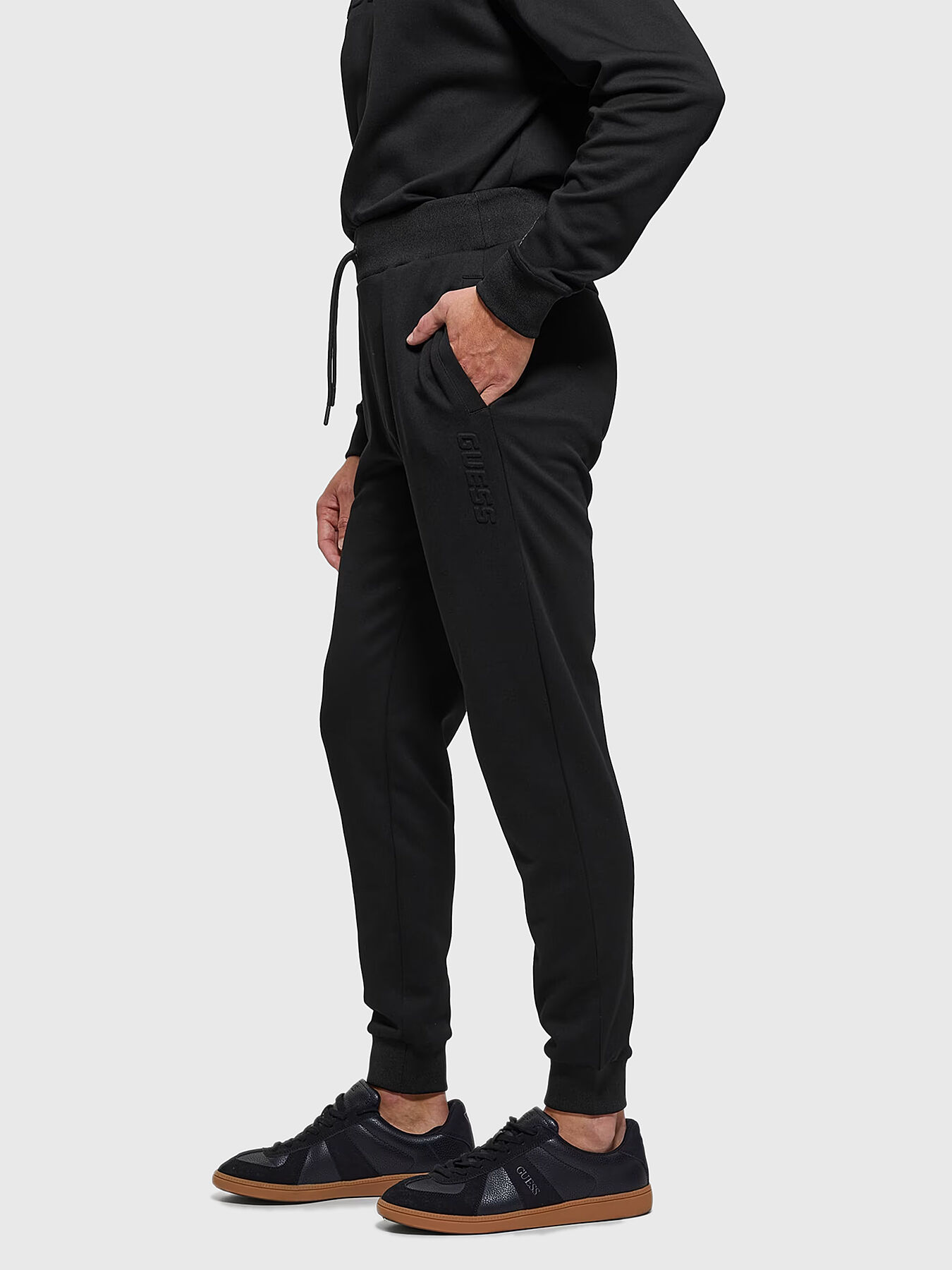 SHEEN sports pants in black brand GUESS — Globalbrandsstore