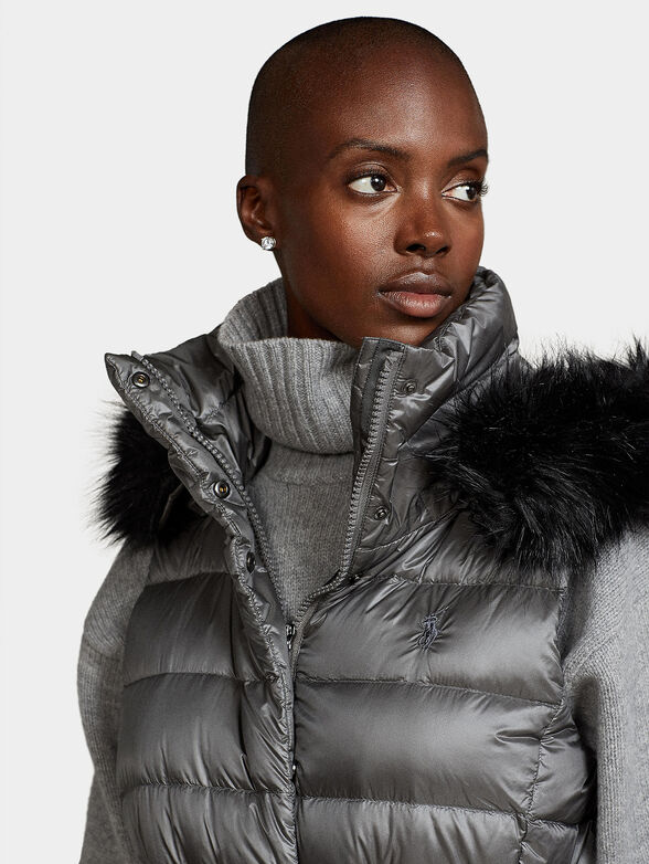 Padded vest with hood and belt - 3