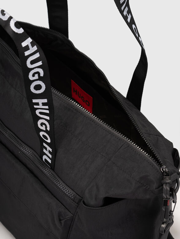 COLYNS bag with logo accents - 6