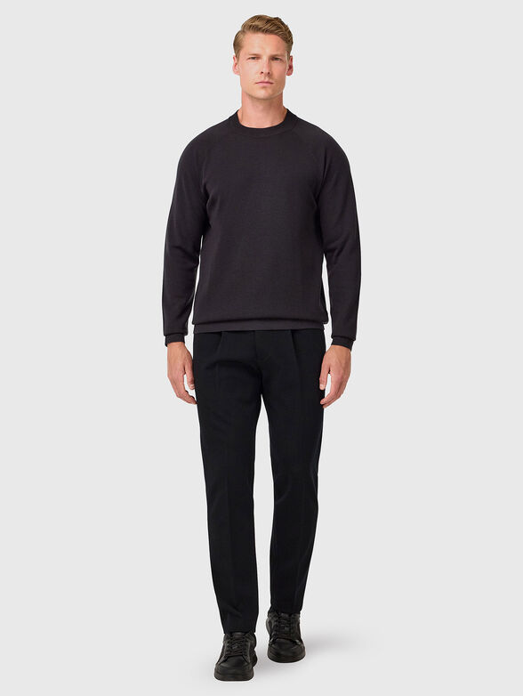 Wool sweater in dark brown - 2