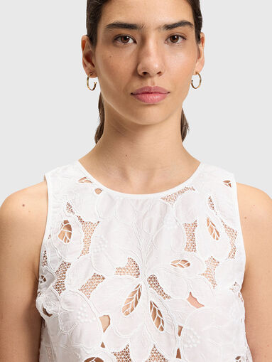 Sleeveless cotton blouse with oval neckline - 4