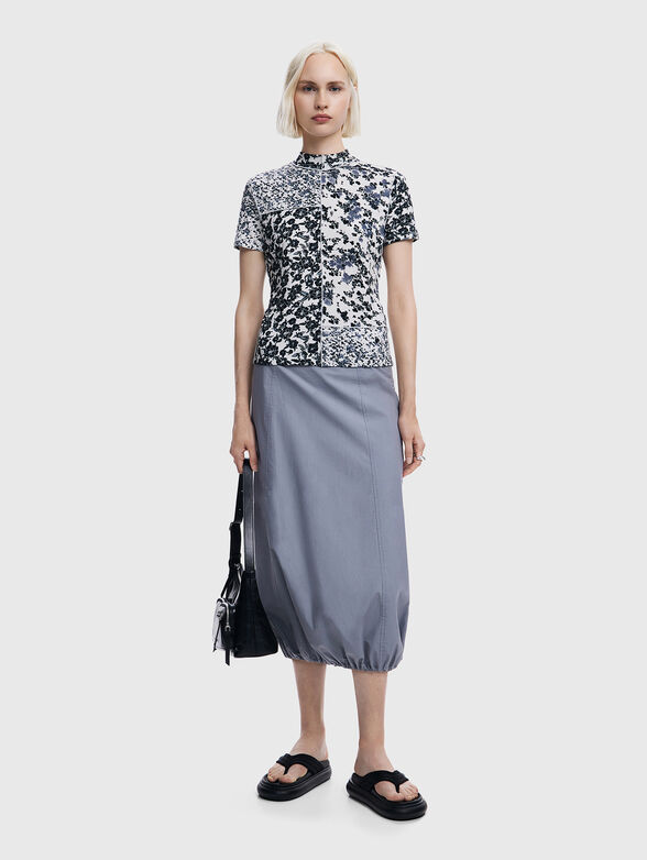 T-shirt with print and accent stitching - 2