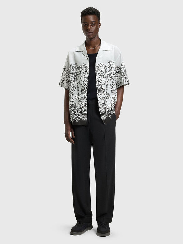 Short sleeved shirt with floral print - 2
