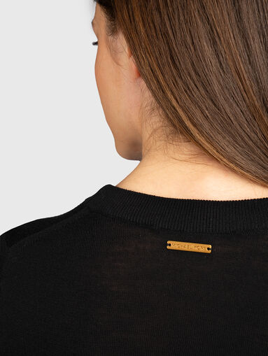 Wool sweater with accent sleeves - 4